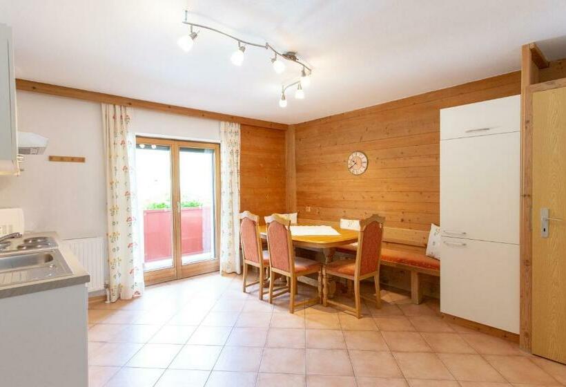 2 Sovrumslägenhet med Balkong, Haus Steinbock