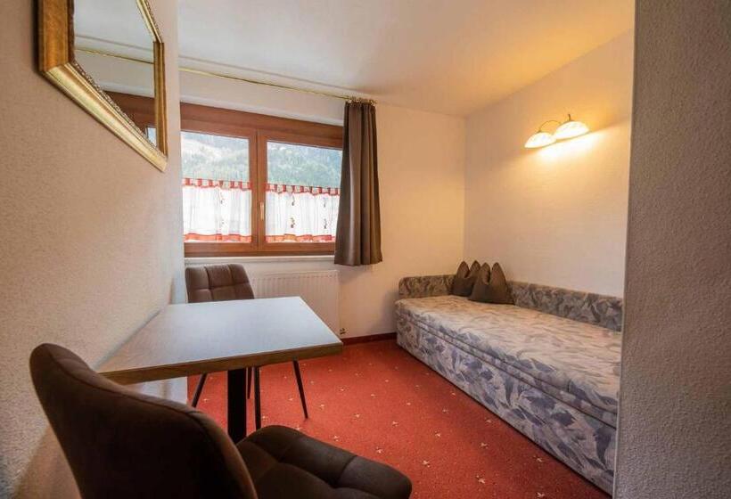 2 Sovrumslägenhet med Balkong, Haus Steinbock