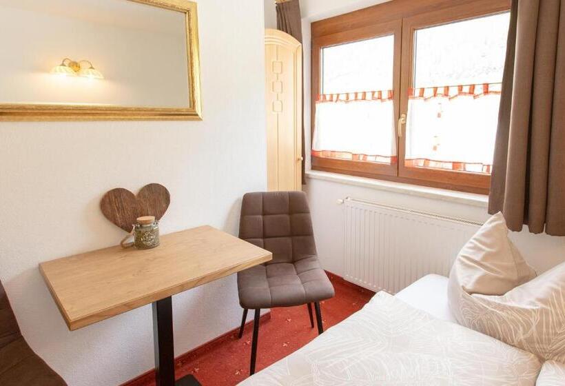 2 Sovrumslägenhet med Balkong, Haus Steinbock