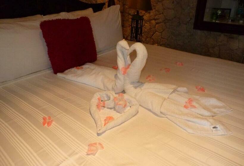 سوئیت با تخت بزرگ, Boutique B&b At Stone Village