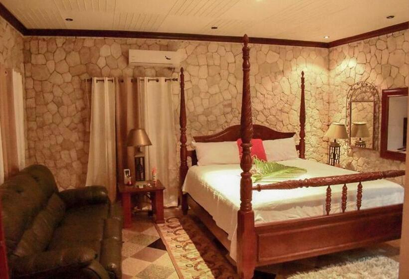 سوئیت با تخت بزرگ, Boutique B&b At Stone Village