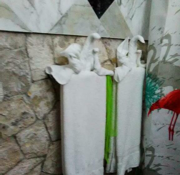 سوئیت با تخت بزرگ, Boutique B&b At Stone Village