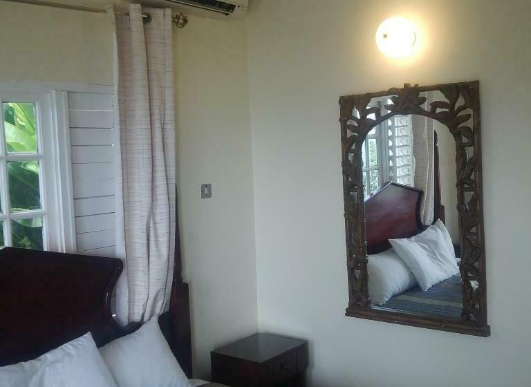 سوئیت با تخت بزرگ, Boutique B&b At Stone Village