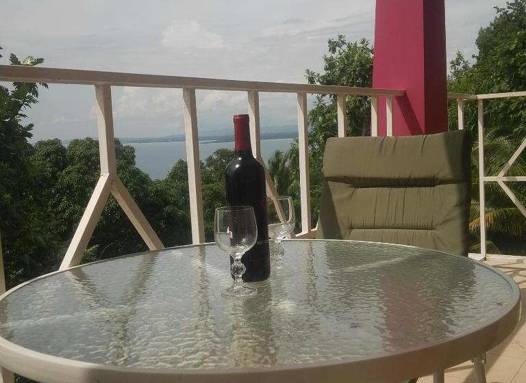 سوئیت با تخت بزرگ, Boutique B&b At Stone Village