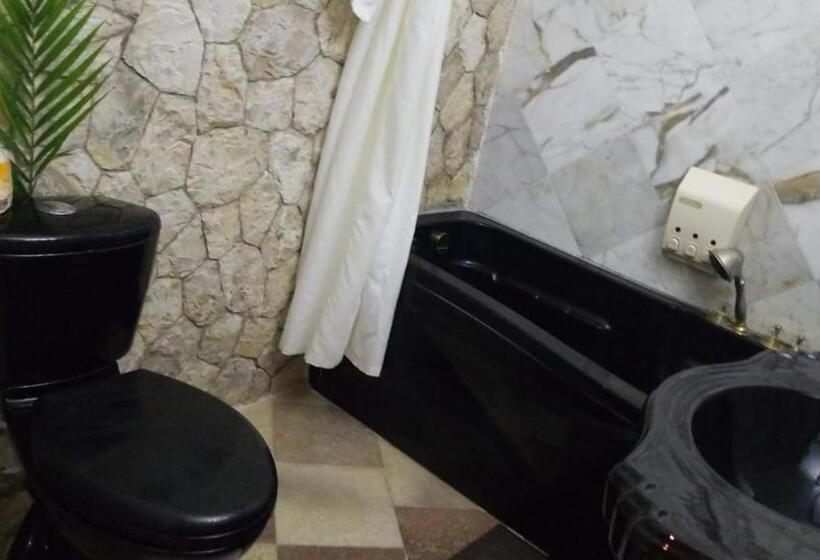 سوئیت با تخت بزرگ, Boutique B&b At Stone Village