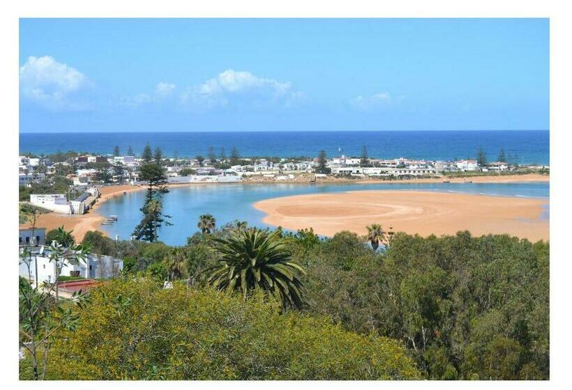 آپارتمان 1 خوابه با تراس, Maison De La Lagune