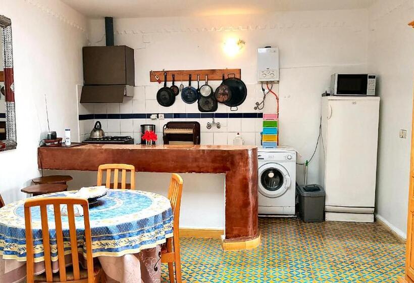 آپارتمان 1 خوابه با تراس, Maison De La Lagune