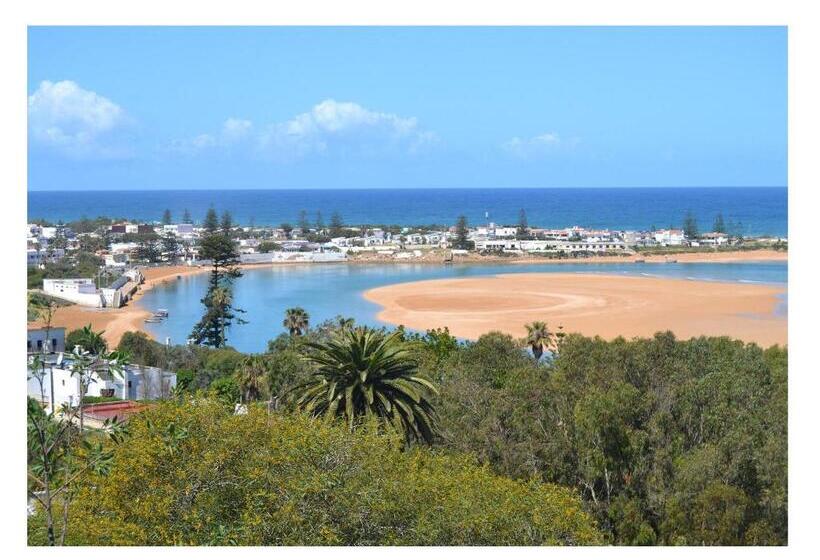 استودیوی استاندارد با چشم‌انداز دریا, Maison De La Lagune