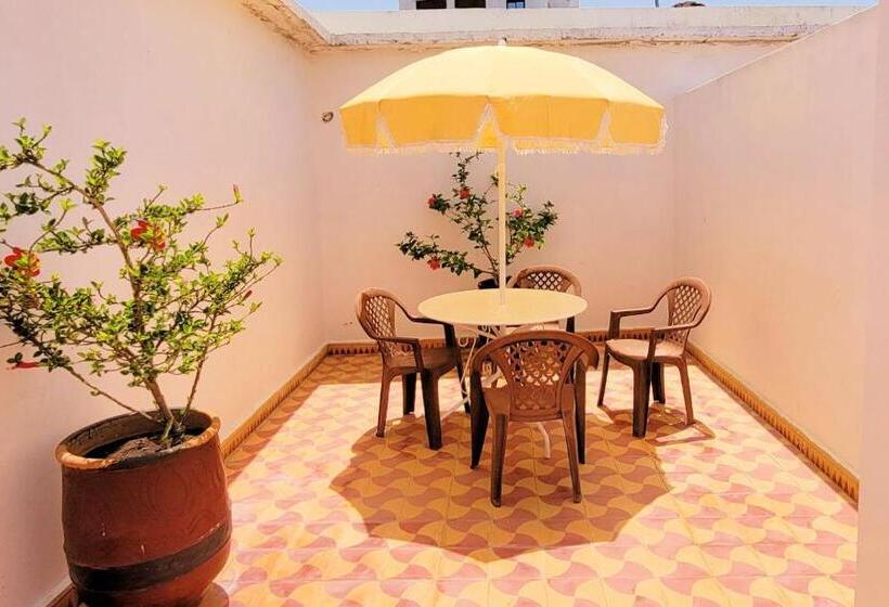 استودیوی استاندارد با چشم‌انداز دریا, Maison De La Lagune