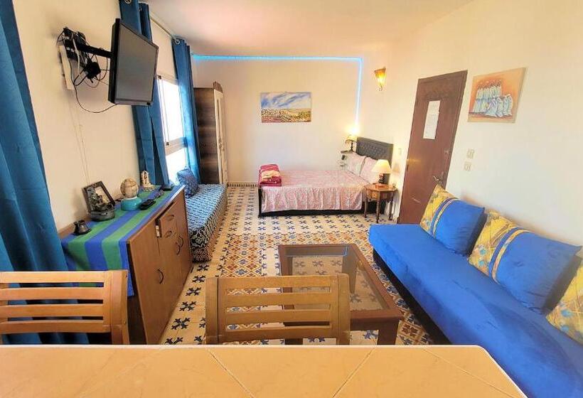 استودیوی استاندارد با چشم‌انداز دریا, Maison De La Lagune