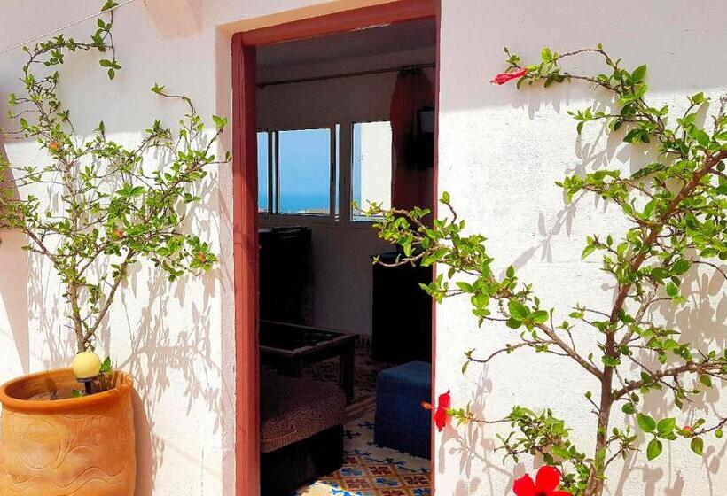 استودیوی استاندارد با چشم‌انداز دریا, Maison De La Lagune