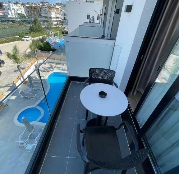 Quarto deluxe, Absolute