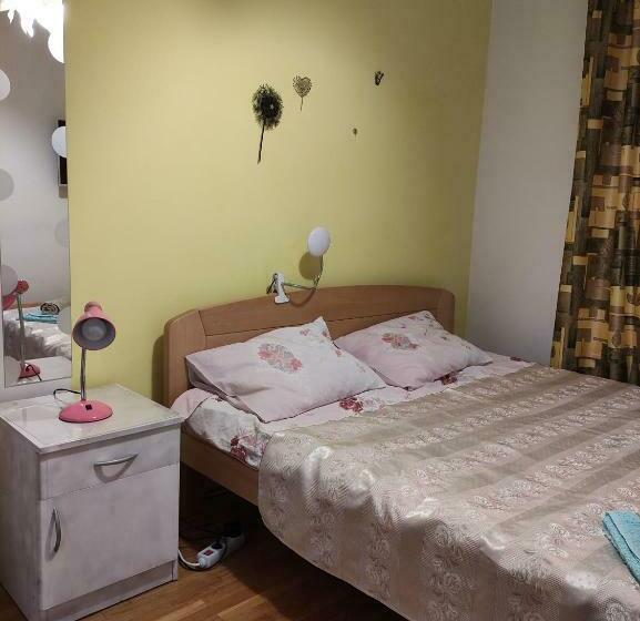 اتاق استاندارد یک تخته با سرویس بهداشتی مشترک, Apartman Neva