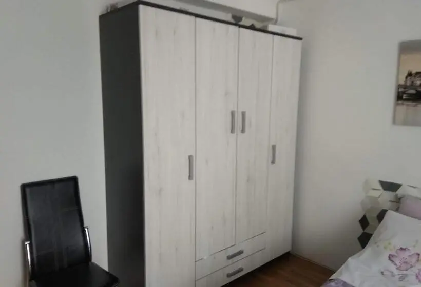 آپارتمان لوکس 2 خوابه, Apartman Neva
