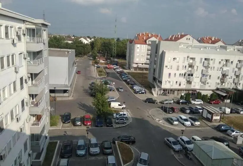 آپارتمان لوکس 2 خوابه, Apartman Neva