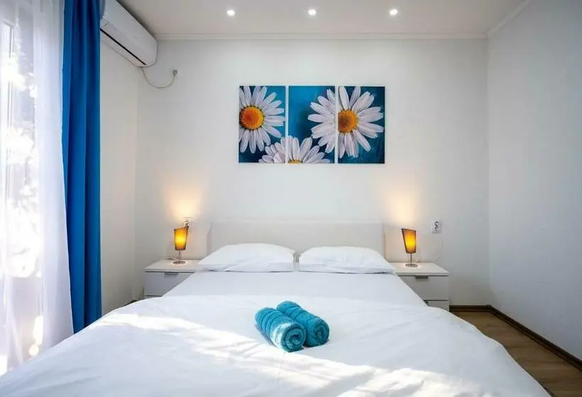 اتاق لوکس با بالکن, Apartments Sweet Dreams