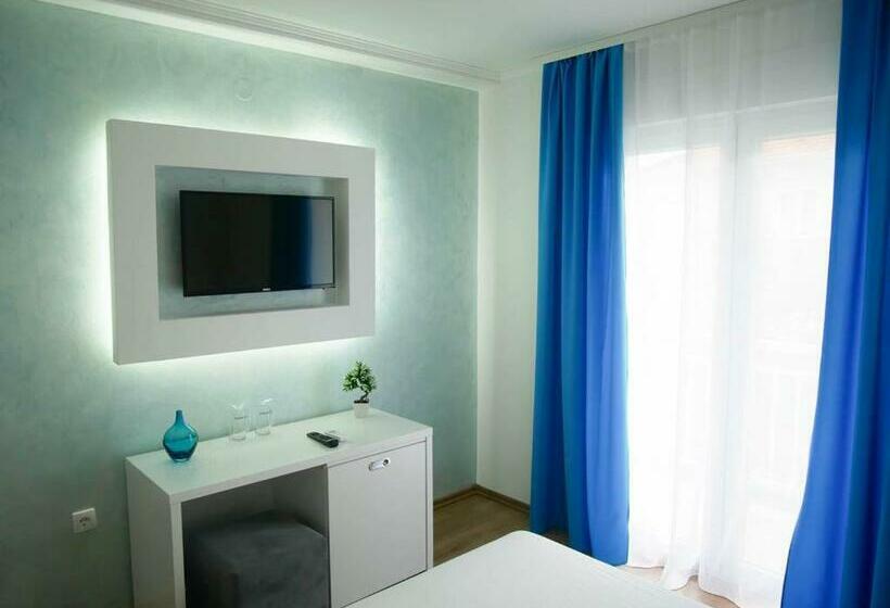 اتاق لوکس با بالکن, Apartments Sweet Dreams