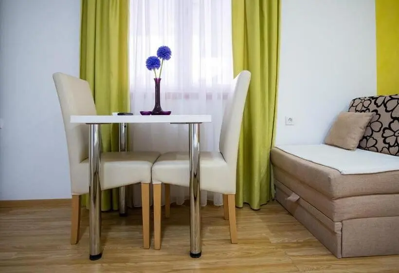 استودیوی استاندارد, Apartments Sweet Dreams