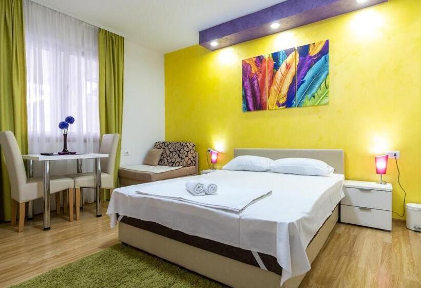 استودیوی استاندارد, Apartments Sweet Dreams