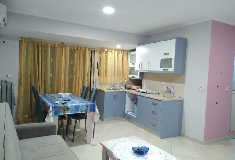 Семейный Номер, Eleana's Apartament