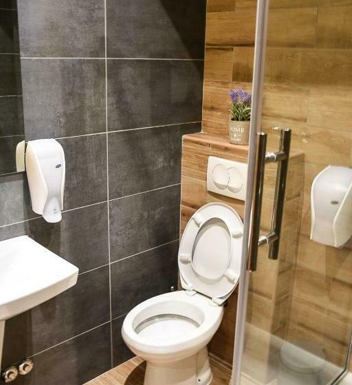 اتاق استاندارد یک نفره, Stari Slon