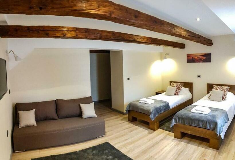 اتاق استاندارد سه نفره, Stari Slon