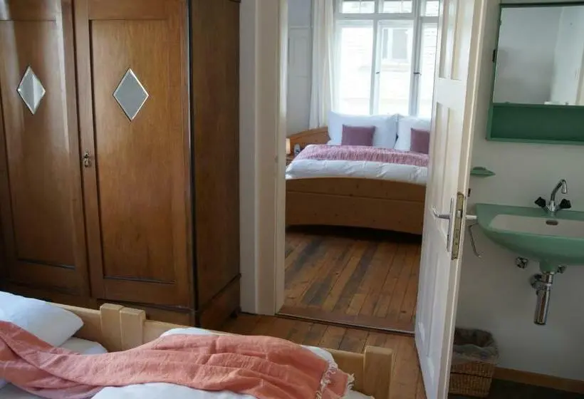 バス共有のスタンダードルーム, Villa Donkey Bnb