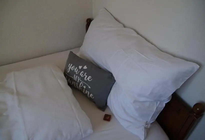バスルーム共有のシングルスタンダード, Villa Donkey Bnb