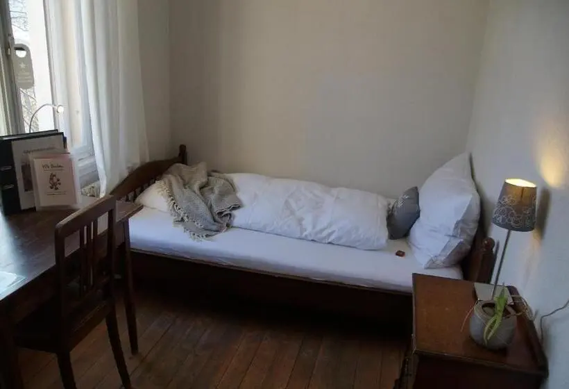 バスルーム共有のシングルスタンダード, Villa Donkey Bnb