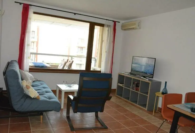آپارتمان 1 خوابه, Apartments Helios