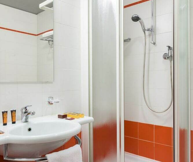 스탠다드 트리플 룸, B&b Hotel Milano La Spezia