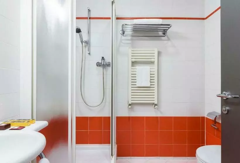 Comfort-huone, B&b Hotel Milano La Spezia
