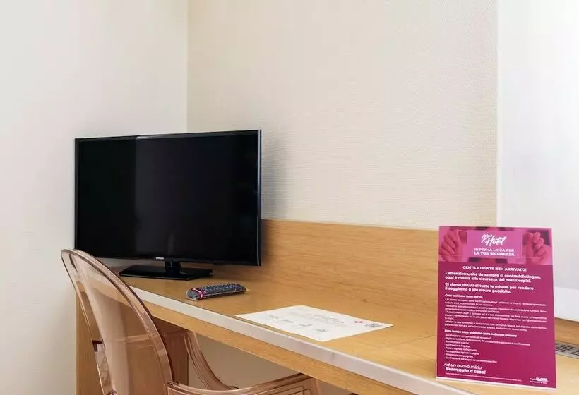 Comfort-huone, B&b Hotel Milano La Spezia