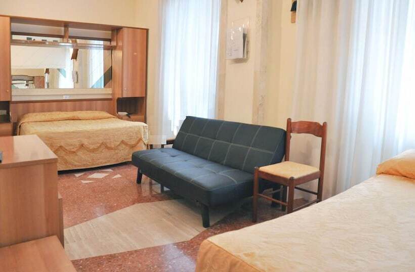 Семейный Номер, Albergo Argentina Srl