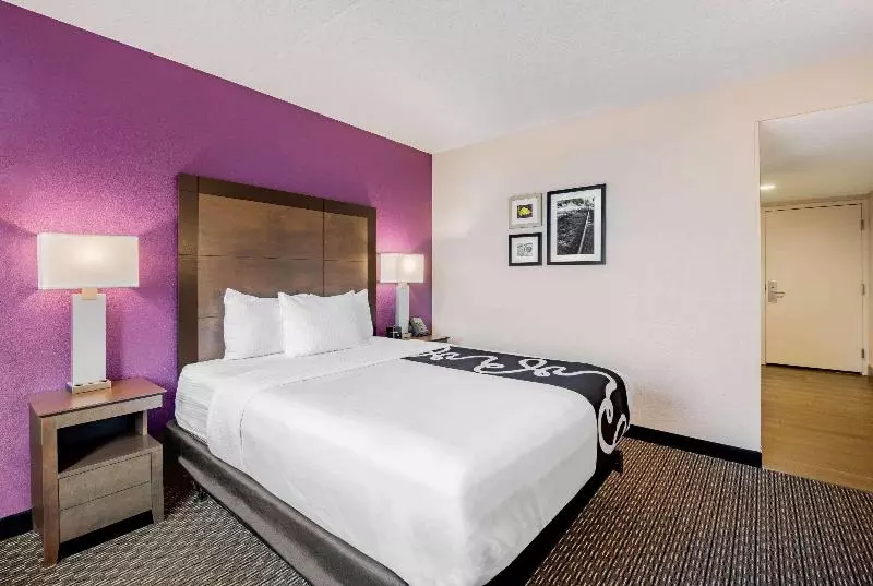 اتاق لوکس با چشم‌انداز دریا, Best Western Premier Bangtao Beach Resort & Spa