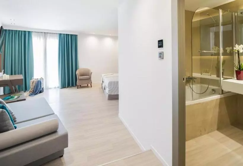 اتاق سوپریور با چشمانداز استخر, Bitzaro Palace Hotel All Inclusive
