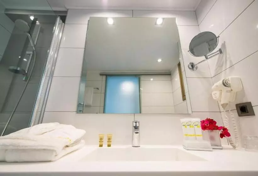 اتاق اجرایی, Bitzaro Palace Hotel All Inclusive