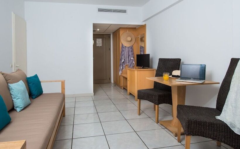 Семейный Номер, Bitzaro Palace Hotel   All Inclusive
