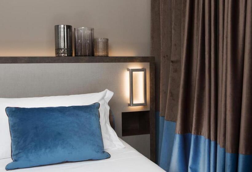 חדר דלוקס, Continental