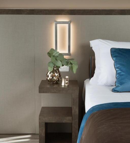 חדר דלוקס לשלושה, Continental