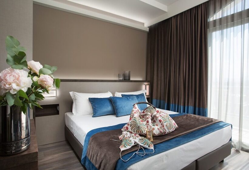 חדר דלוקס, Continental