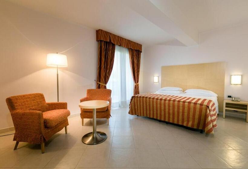 غرفة سوبيريور داخلية, Continental Wellness & Spa