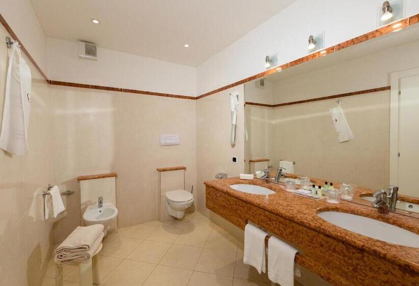 Полулюкс Вид на Сад, Continental Wellness & Spa