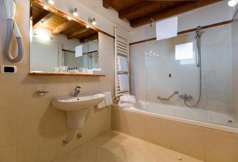 جناح جونيور عائلى, Continental Wellness & Spa