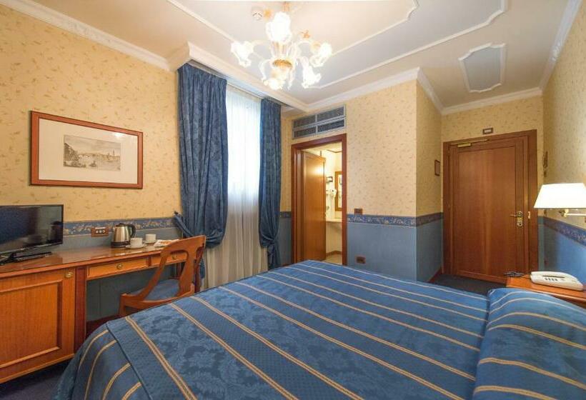 اتاق خانوادگی, Diana Park