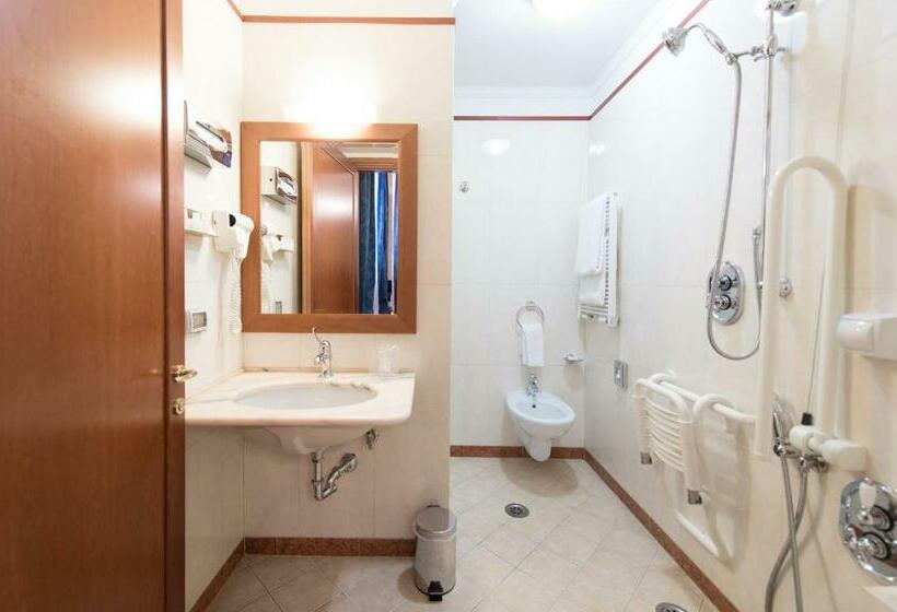 اتاق استاندارد برای معلولان, Diana Park