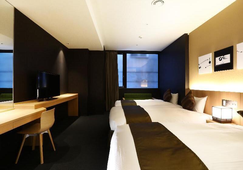 اتاق اکونومی, Diana Park