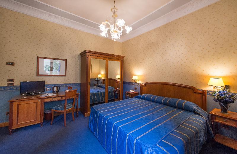 اتاق اکونومی, Diana Park