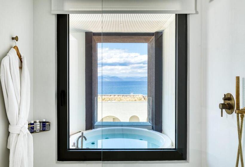 سوئیت با وان آب گرم, Domes Miramare, A Luxury Collection Resort, Corfu Adults Only