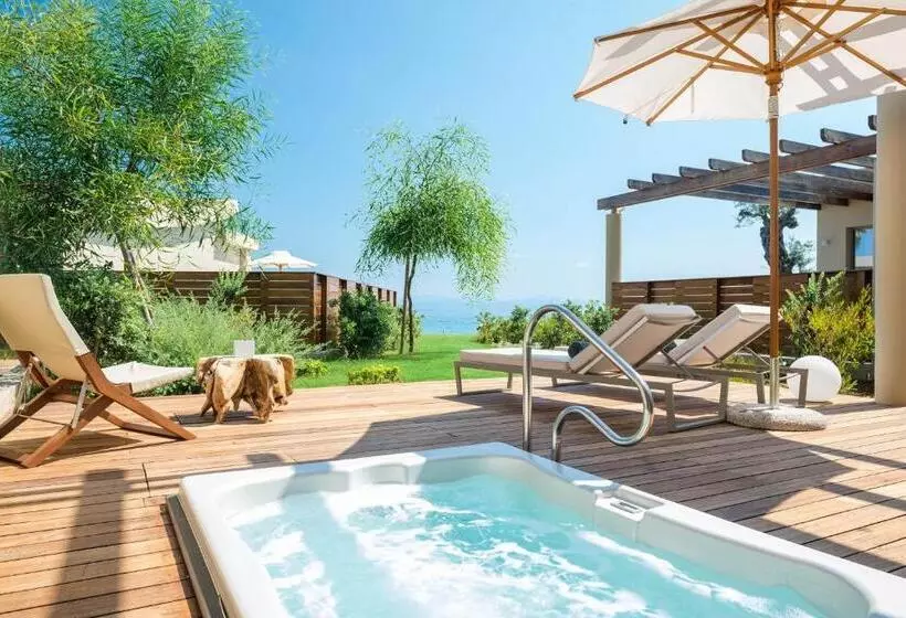 オーシャンビューのジャグジー付スタンダードルーム, Domes Miramare, A Luxury Collection Resort, Corfu   Adults Only
